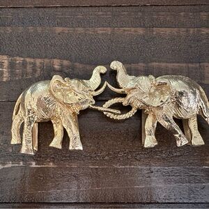 Mimi Di N 1972 Elephants Interlocking Statement Belt Buckles Vintage Gold Tone